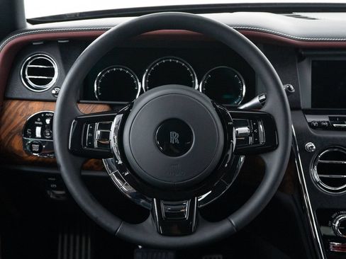 Certified 2023 Rolls-Royce Cullinan AWD/4WD image 36