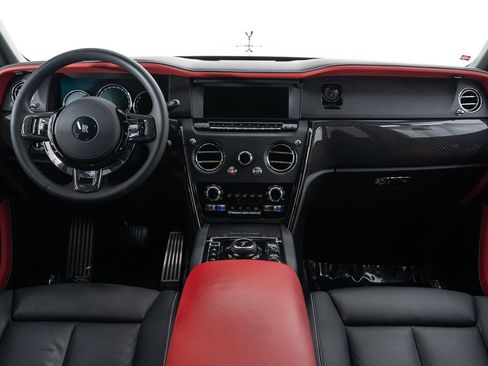 Certified 2023 Rolls-Royce Cullinan Black Badge w/ Driver's Package image 33