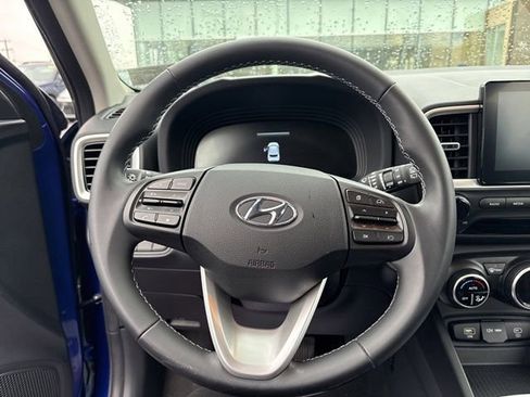 Certified 2024 Hyundai Venue SEL image 14