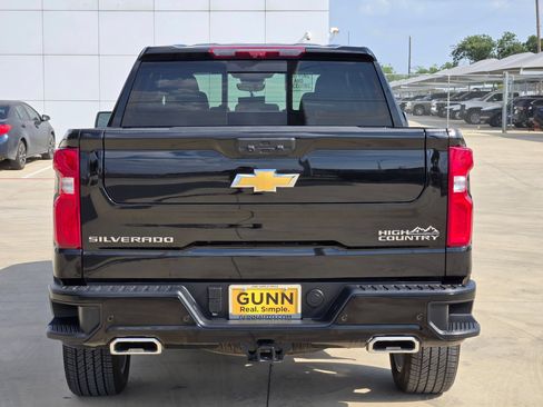 Certified 2026 Chevrolet Silverado 1500 High Country w/ High Country Premium Package AWD/4WD image 6