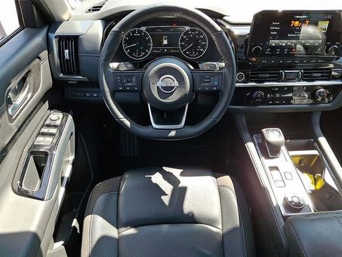 Certified 2024 Nissan Pathfinder SL w/ SL Premium Package AWD/4WD image 14