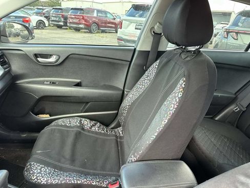 Used 2019 Kia Rio S FWD image 11