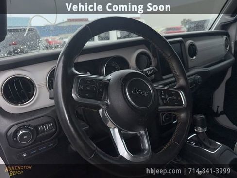 Used 2021 Jeep Wrangler Unlimited Sahara image 10
