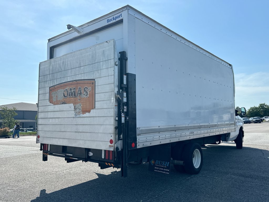 Used 2022 Ford E-450 and Econoline 450 Super Duty RWD image 7
