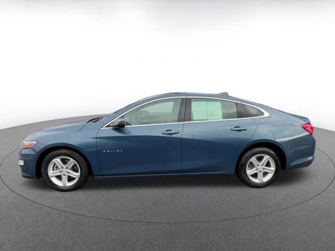 Used 2024 Chevrolet Malibu LT image 9