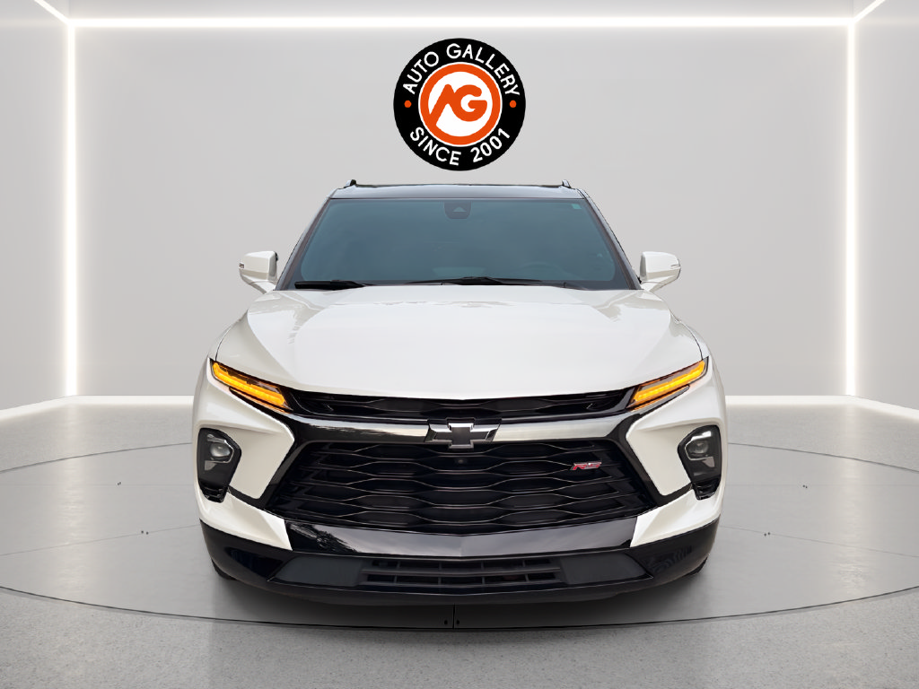 Used 2023 Chevrolet Blazer RS w/ Driver Confidence II Package AWD/4WD image 2