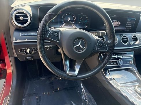 Used 2017 Mercedes-Benz E 300 4MATIC image 31