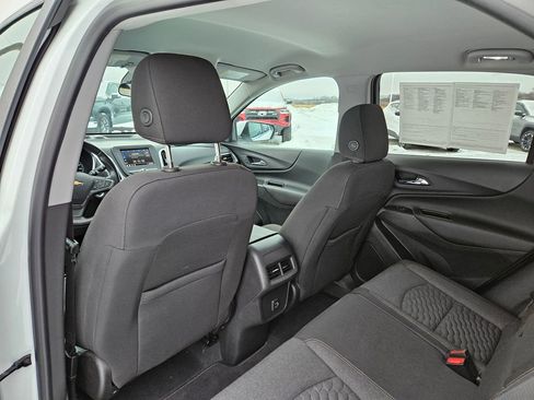 Used 2021 Chevrolet Equinox LT image 26