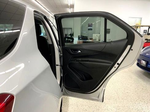 Used 2021 Chevrolet Equinox LT w/ Driver Convenience Package image 31