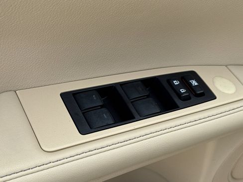 Used 2013 Lexus ES 350 w/ Premium Pkg FWD image 13