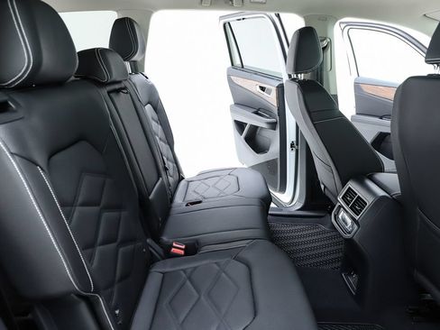 New 2026 Volkswagen Atlas SE FWD image 75