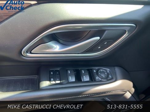 Used 2022 Chevrolet Tahoe LT w/ Luxury Package AWD/4WD image 11