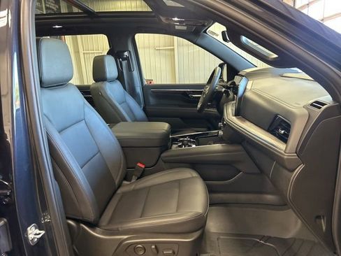 Used 2025 Chevrolet Tahoe Z71 w/ Z71 Off-Road Package image 29