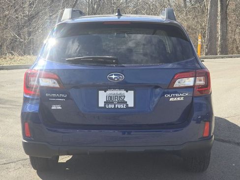 Used 2017 Subaru Outback 2.5i Premium image 13