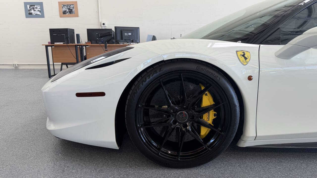Used 2012 Ferrari 458 Italia Coupe RWD image 68