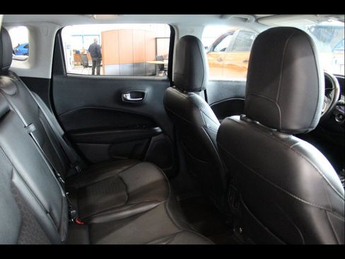 Used 2020 Jeep Compass Latitude AWD/4WD image 20