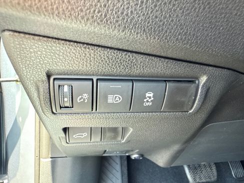 New 2026 Toyota Corolla Cross XLE w/ Convenience Package FWD image 25