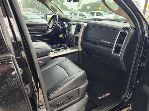 Used 2014 RAM 2500 Laramie AWD/4WD image 18