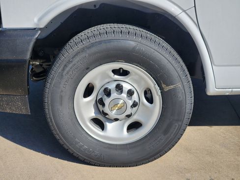 New 2025 Chevrolet Express 2500 w/ Driver Convenience Package image 16