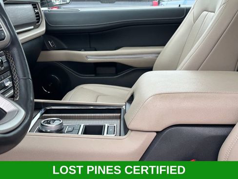 Used 2024 Ford Expedition Limited RWD image 8