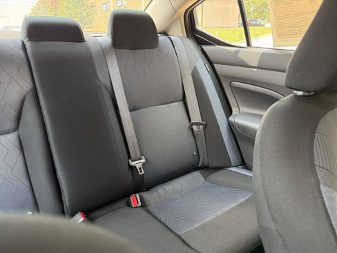 Used 2025 Nissan Versa SV FWD image 37