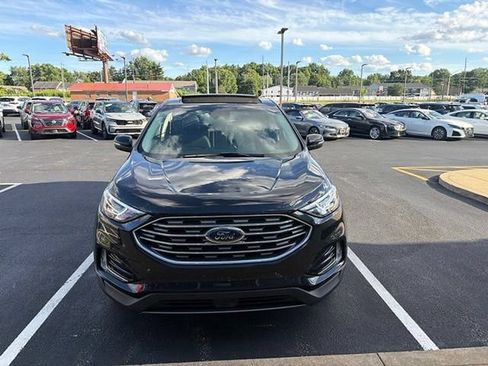 Used 2019 Ford Edge SEL w/ Equipment Group 201A FWD image 12