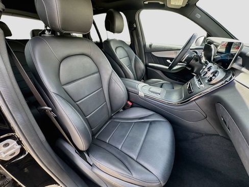Used 2022 Mercedes-Benz GLC 300 image 35