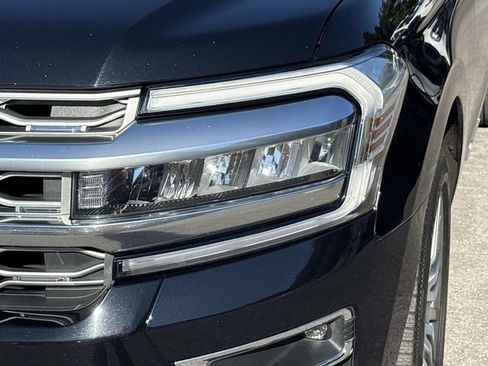 Used 2023 Ford Expedition Platinum AWD/4WD image 10