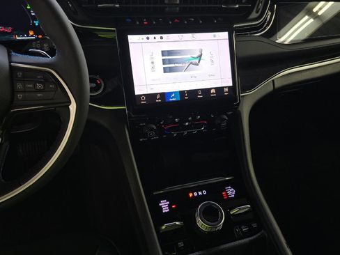 Used 2023 Jeep Grand Cherokee Trailhawk w/ Advanced Protech Group II image 9