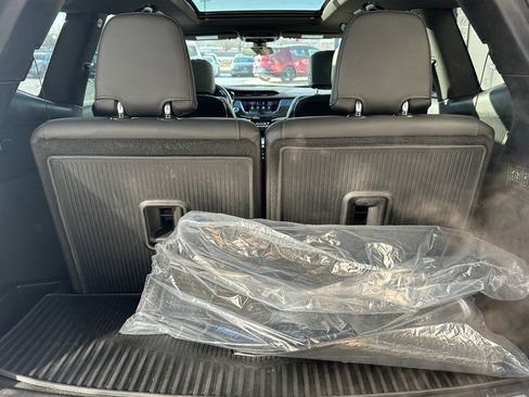 Certified 2024 Cadillac XT6 Premium Luxury w/ LPO, Floor Liner Package image 4