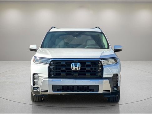 New 2026 Honda Pilot Touring image 8