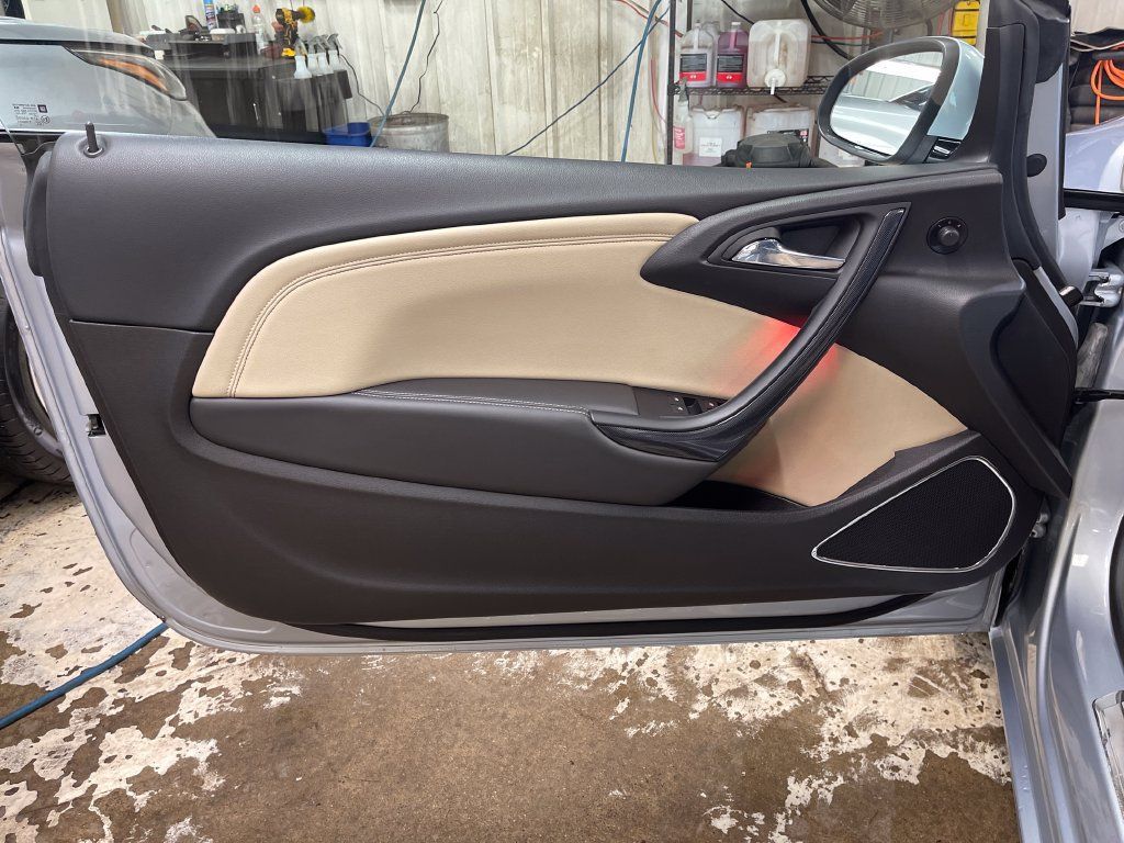 Used 2019 Buick Cascada Premium FWD image 15