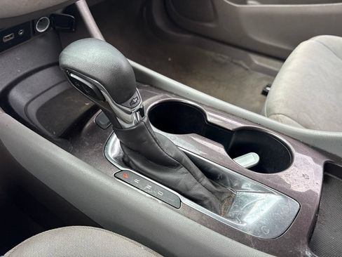 Used 2021 Chevrolet Malibu LS FWD image 22
