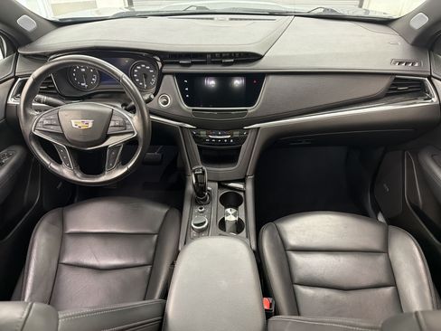 Used 2022 Cadillac XT5 Premium Luxury w/ Technology Package FWD image 17