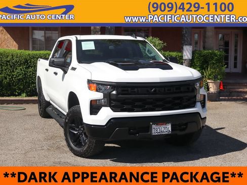 Used 2025 Chevrolet Silverado 1500 Custom Trail Boss w/ Dark Appearance Package AWD/4WD image 1