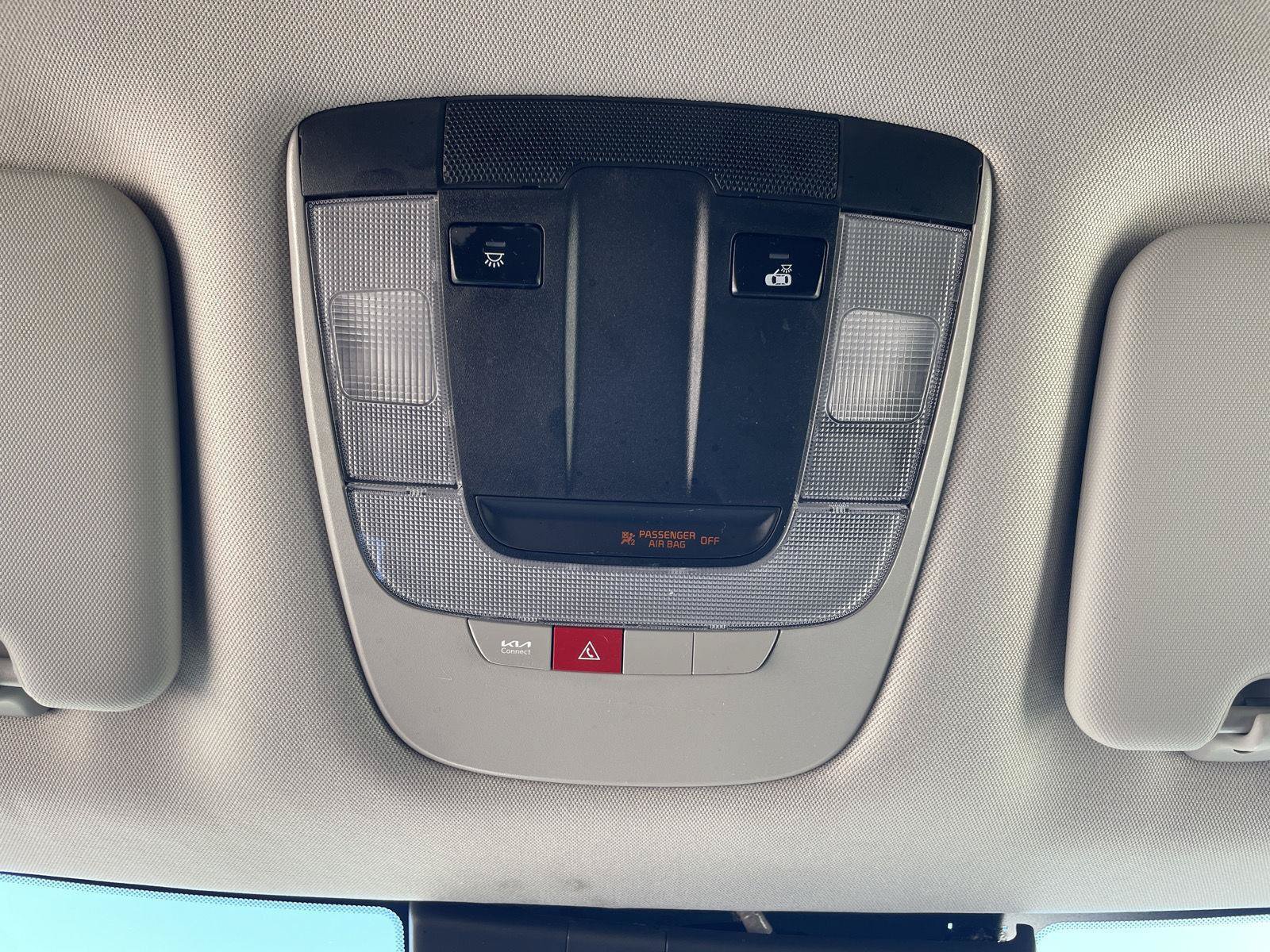 Used 2025 Kia Sportage EX FWD image 27