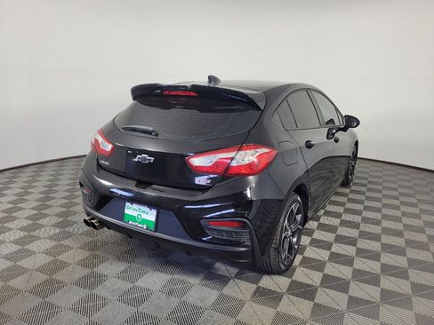Used 2019 Chevrolet Cruze LT w/ RS Package FWD image 9