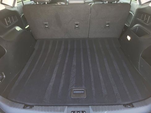 Used 2021 Ford Edge SEL image 9