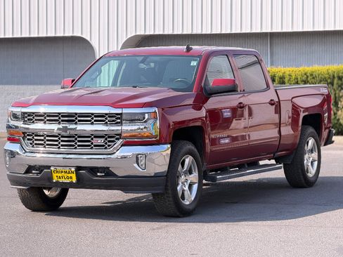 Used 2018 Chevrolet Silverado 1500 LT w/ All Star Edition AWD/4WD image 13