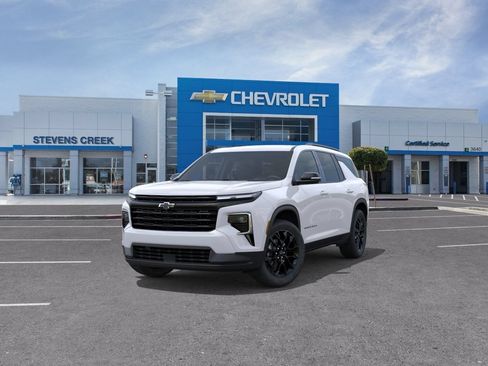 New 2026 Chevrolet Traverse LT w/ Midnight/Sport Edition AWD/4WD image 8