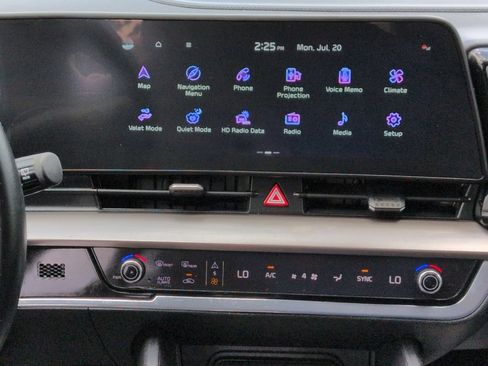 Certified 2024 Kia Sportage EX FWD image 20