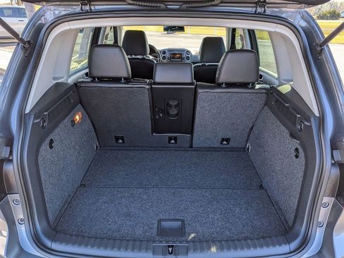 Used 2016 Volkswagen Tiguan S image 14