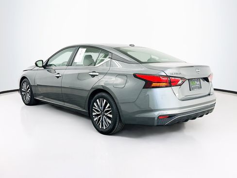 Used 2025 Nissan Altima 2.5 SV FWD image 5