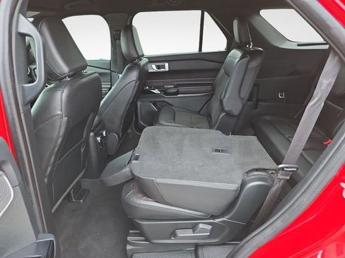Used 2023 Ford Explorer ST-Line AWD/4WD image 17