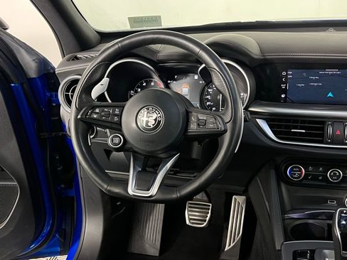 Used 2023 Alfa Romeo Stelvio Veloce image 15