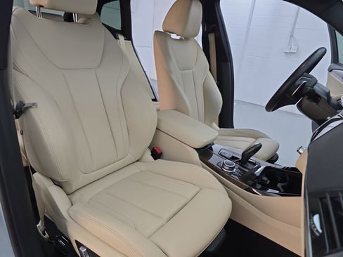 Used 2020 BMW X3 xDrive30i w/ Driving Assistance Package image 10
