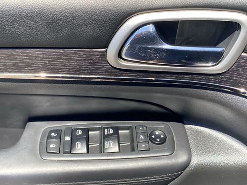 Used 2018 Jeep Grand Cherokee High Altitude AWD/4WD image 13