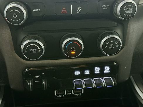 Used 2023 RAM 2500 Big Horn w/ Level 1 Equipment Group image 17