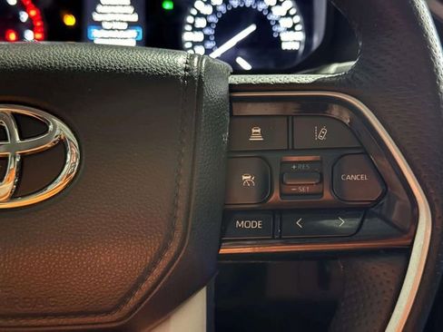 Used 2022 Toyota Tundra Limited image 15