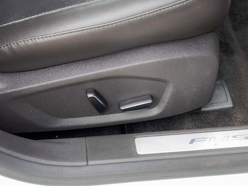 Used 2013 Ford Fusion Titanium w/ Titanium Driver Assist Pkg image 17